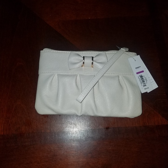 NWT Apt 9 wallet - Picture 1 of 6